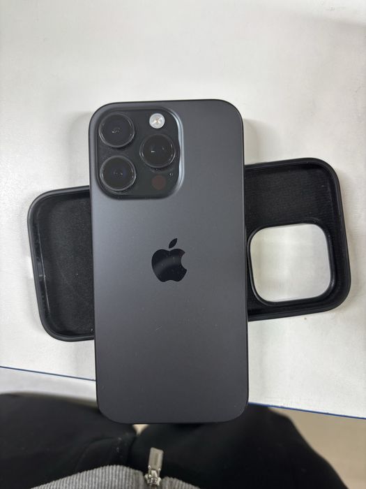 iPhone 16 pro с гаранти