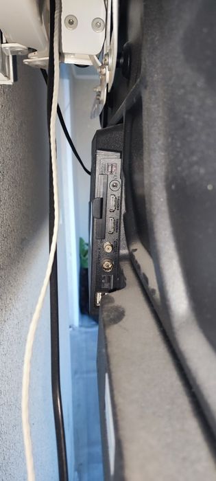 Продам телевизор  yasin