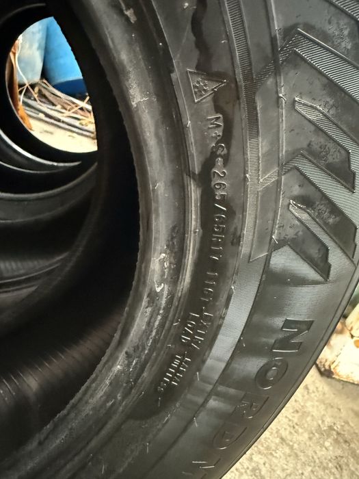 Продам шипы 265/65 р17 на прадо