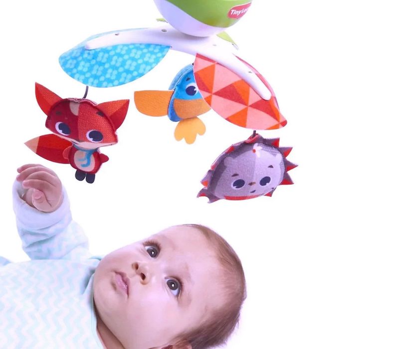 Музикална бебешка въртележка Tiny love