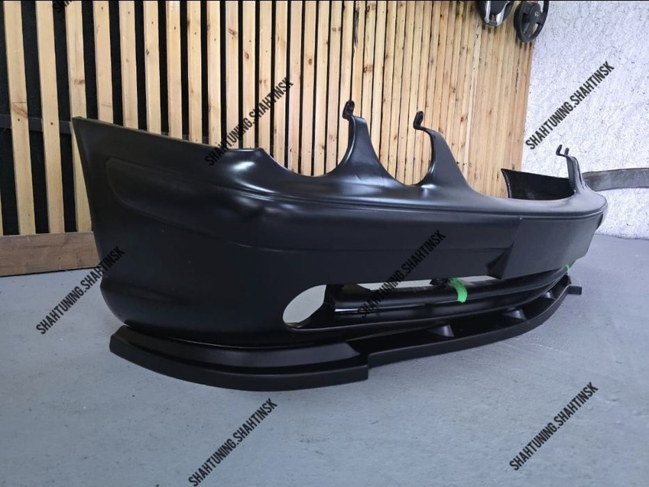 Mercedes W208 AMG передний бампер