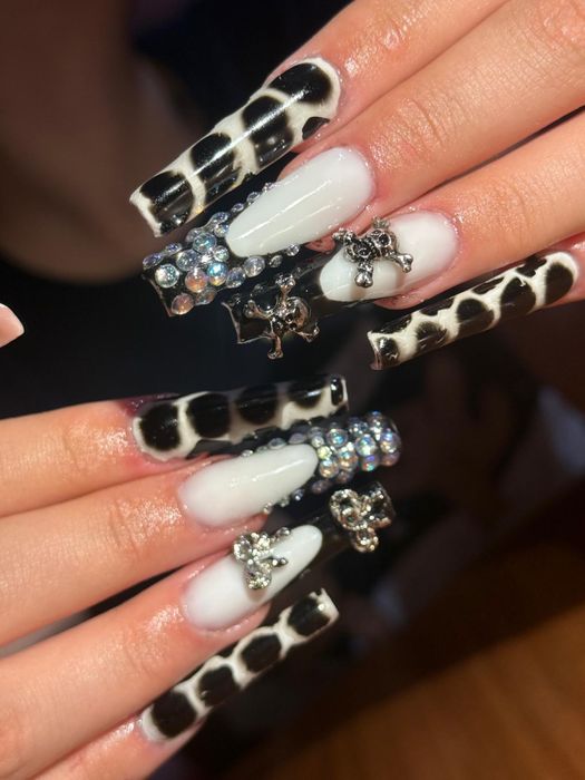 aplic unghii cu gel 90 de lei