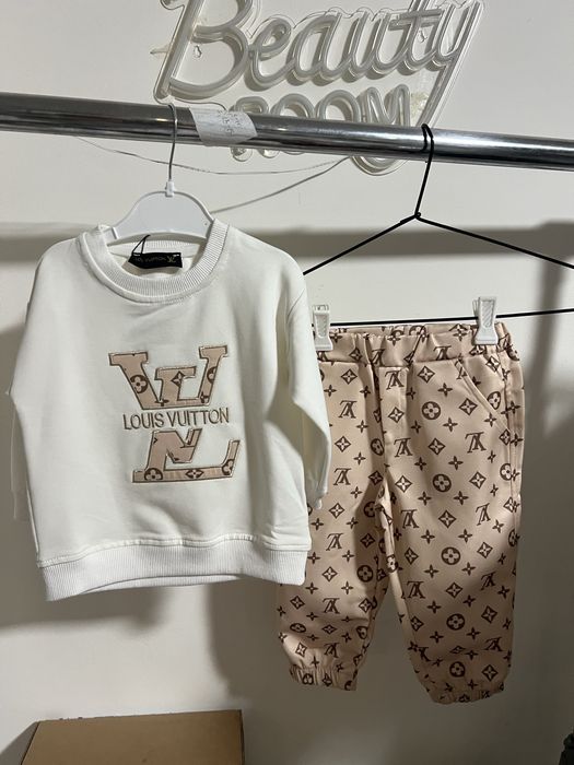 Seturi copii de la 6 luni la 2 ani