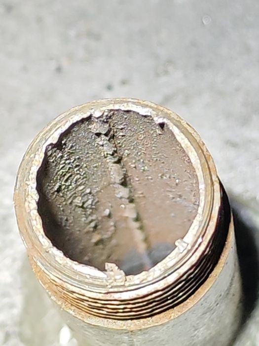 Титан               .