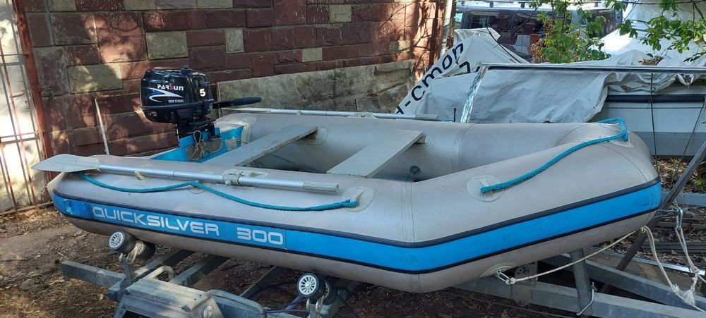 Лодка Quicksilver  300