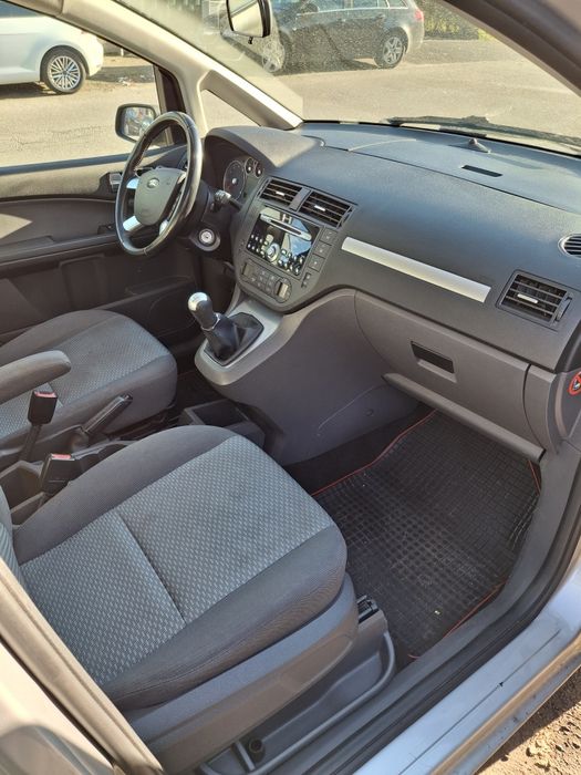 Форд фокус С-МАХ 
- Ста