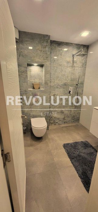 Дава се под наем Тристаен апартамент в Варна, Левски - 90 кв.м за 1166.88 € - Снимка #4