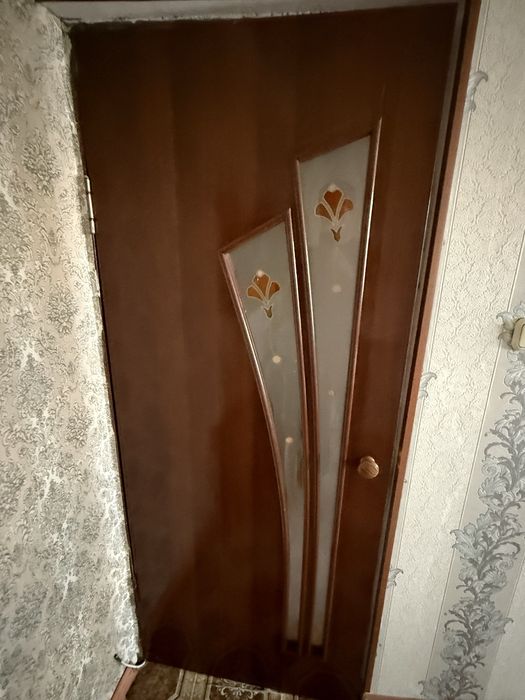 Продам межкомнатные двери