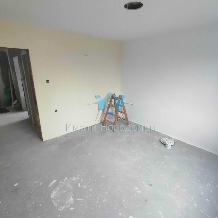 Продава се Къща в Шумен, Пазара - 100 кв.м за 1439 €/кв.м - Снимка #2