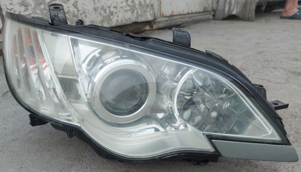 Фара правая Субару аутбек