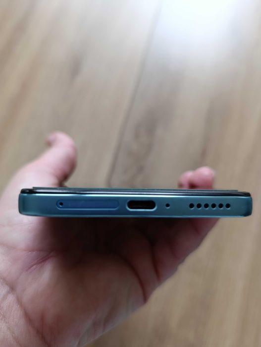 Продавам Xiaomi redmi note11 pro