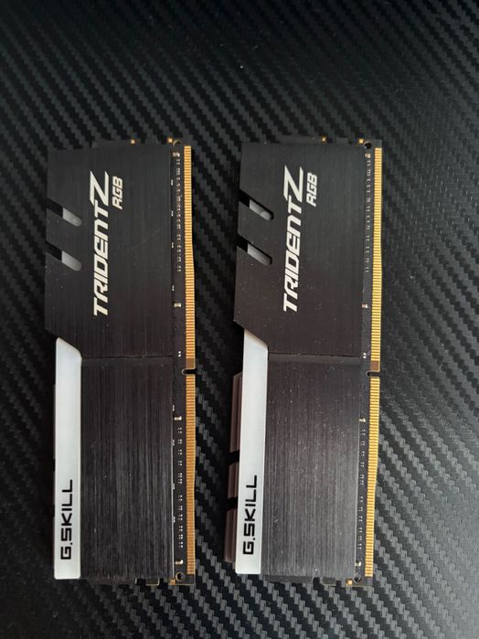 Рам G.SKILL  Trident Z rgb 32GB F4-3200C15S-16GTZR