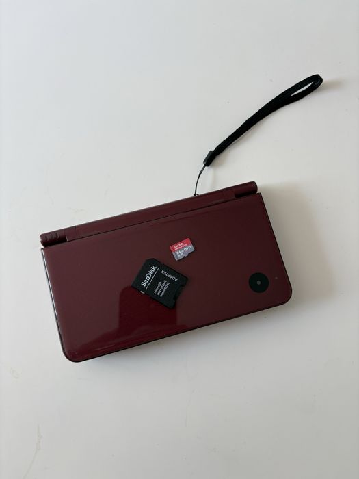 Nintendo DSi XL Burgundy MODAT + card 64GB | Twilight Menu | Stare EXCELENTĂ