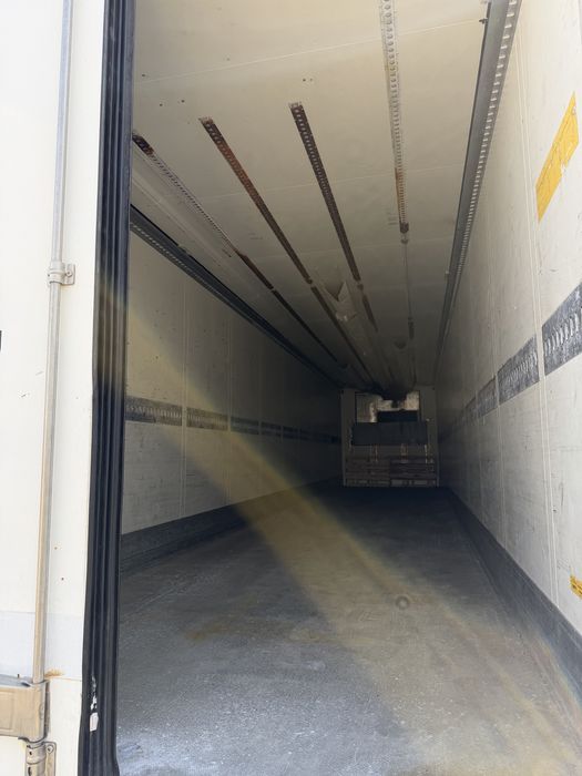 Schimitz Реф холодильник сотилади