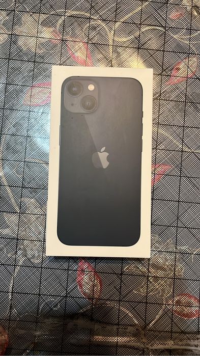 Срочно Продам айфон 13