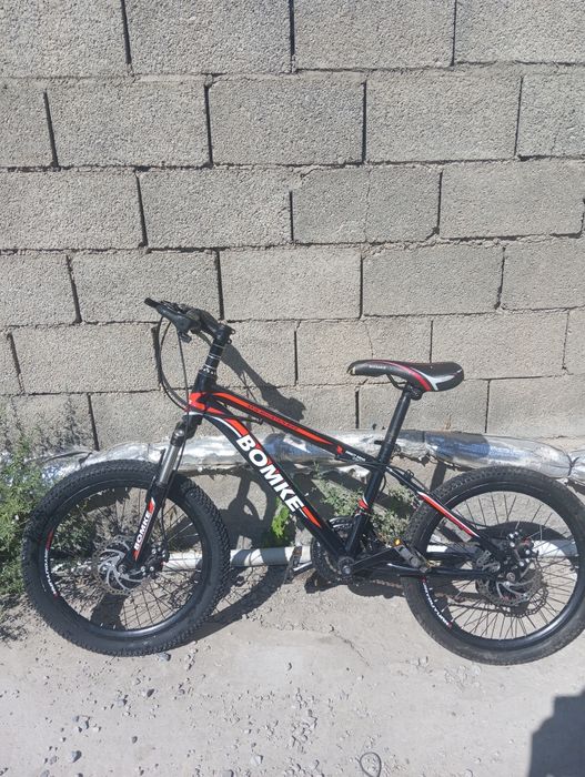 Велосипед продается спортивный за 27к