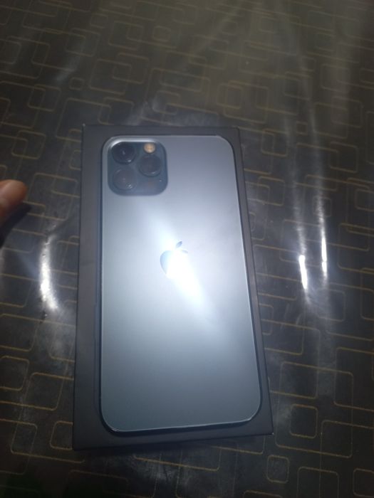 12pro narx 400$ galishiladi