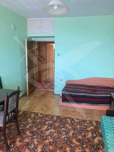 Тристаен апартамент в района на Окръжна болница- 102658