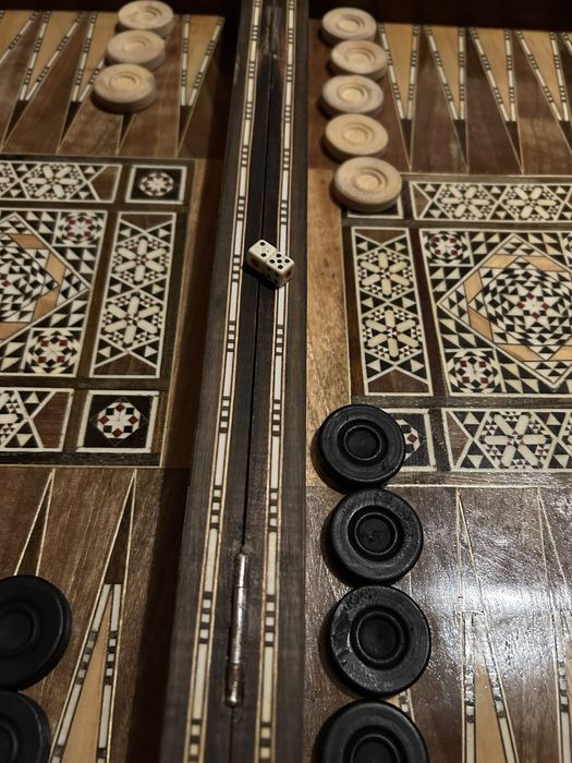 Уникална табла 50/50 интарзия