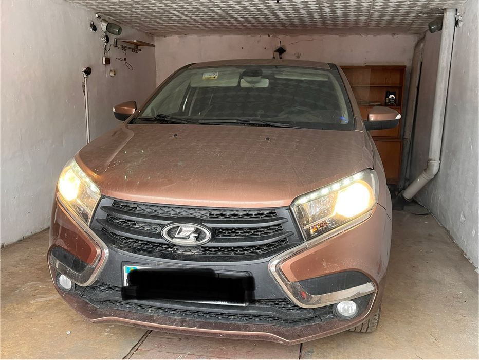 Продам Lada XRay