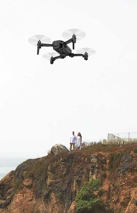 Детская игрушка - квадрокоптер