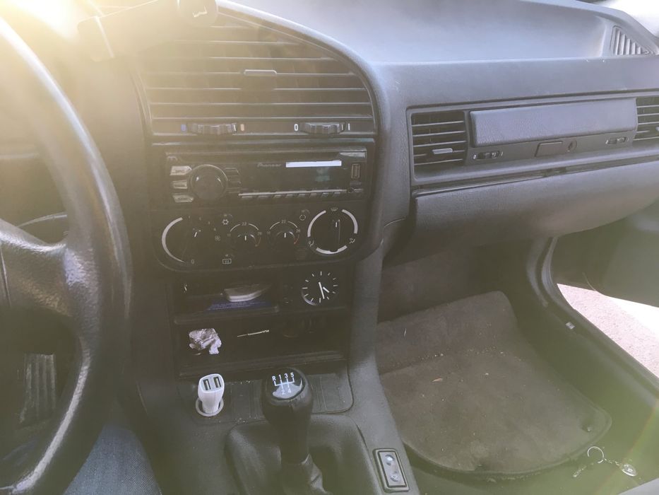 Bmw e36 318i sedan