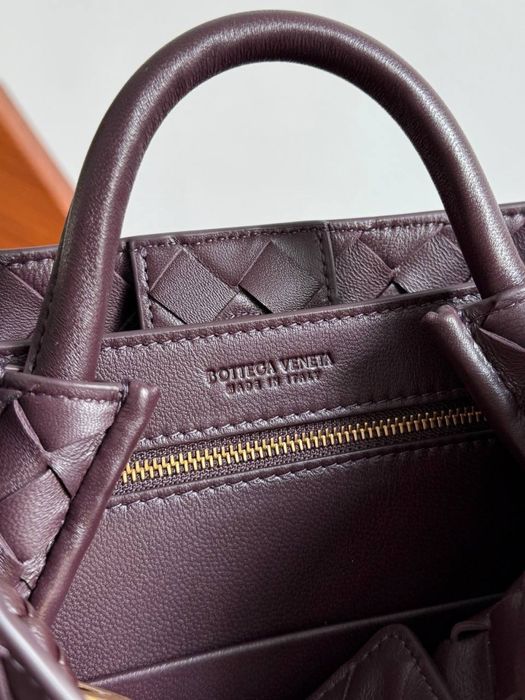 Geanta Bottega Veneta Andiamo