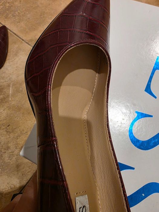 Pantofi Guess marime 36 noi