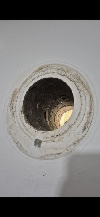 Găuri prin carotare