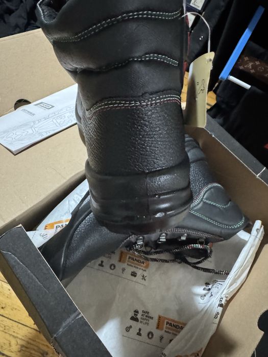 Мъжки професионални обувки 44 номер !