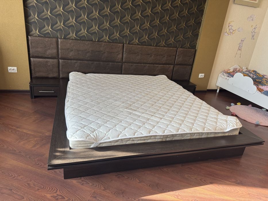 Кровать подиум !!