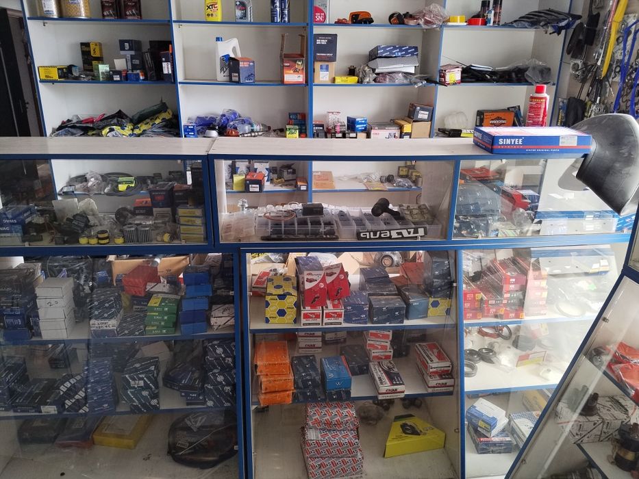 магазин автозапчастей