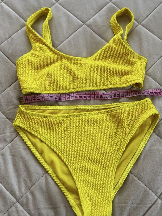 Прлдам купальник на девочку