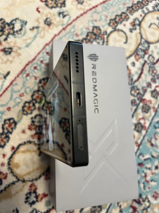 Red Magic 10 Pro 24gb 1Tb