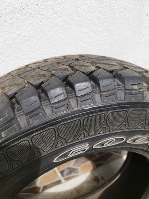 Vînd doua cauciucuri offrod,225/75/16.