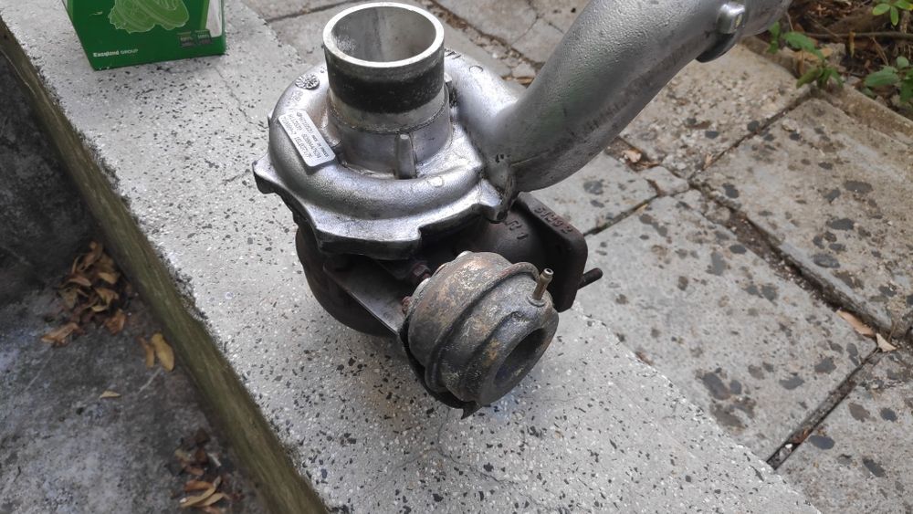 бутала 2 бр. и турбо,валове с повдигачи за Рено Еспейс 4 2,2 DCI 2006