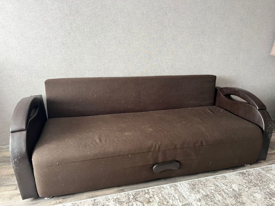 Продам диван, кресло, пуф