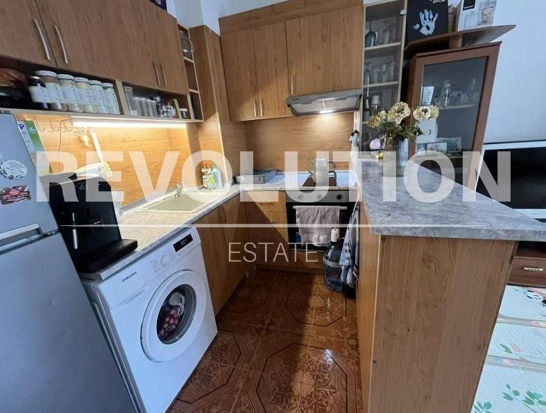 Дава се под наем Двустаен апартамент в Варна, Автогара - 52 кв.м за 348.84 € - Снимка #2