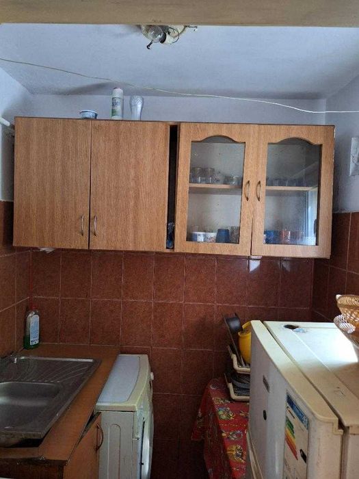 Vand apartament 2 camere Craiova, Valea Rosie, 36mp, parter, situat la 50 m de scoala si 50 m de statie autobuz
