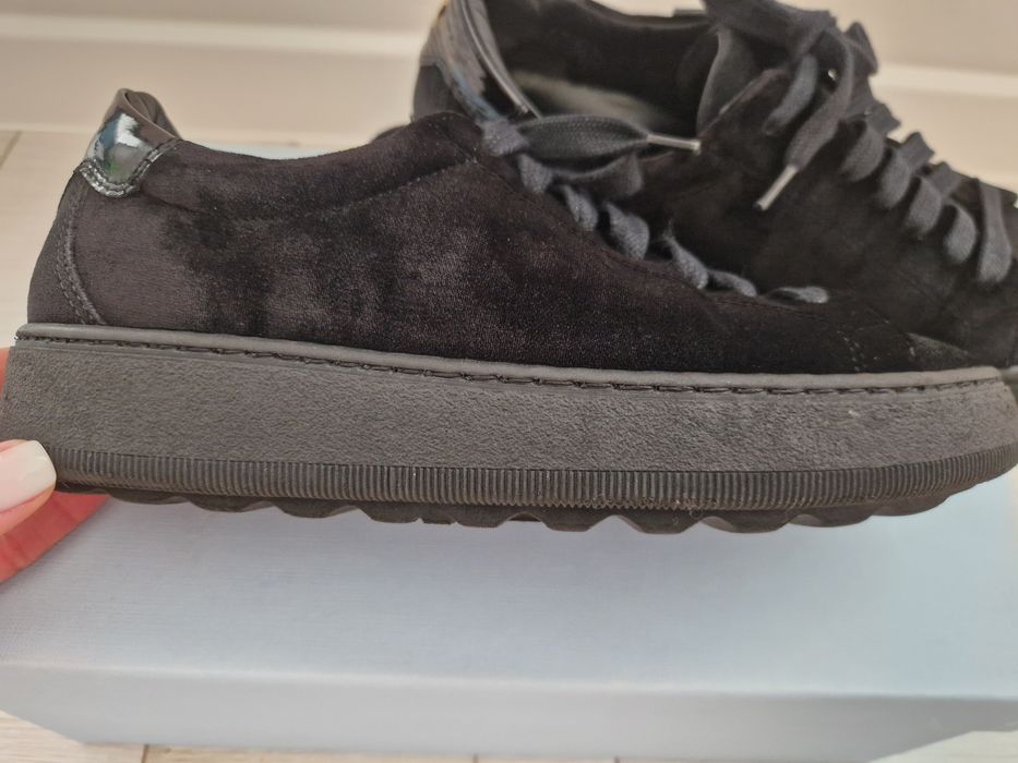 Дамски кецове Philippe Model и Stockton