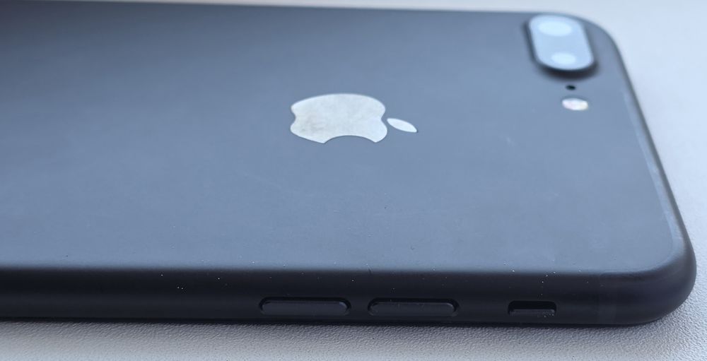 Telefon iPhone 7 plus, model A1661 pentru piese