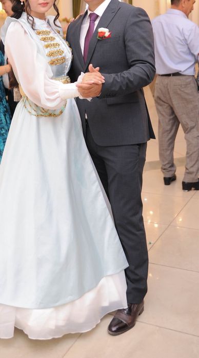 Продам костюм от CapOne