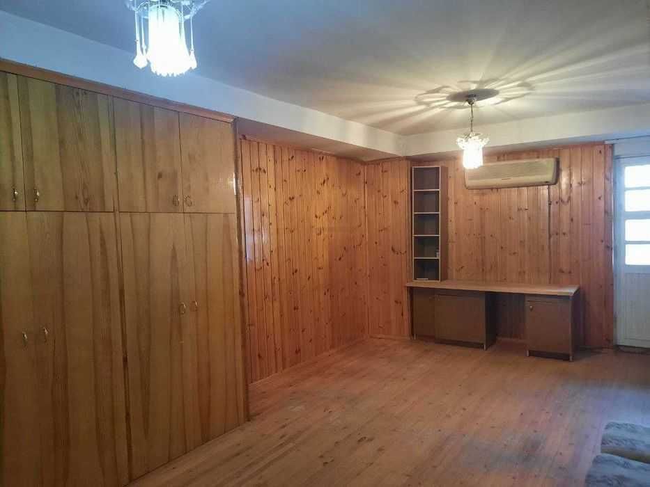 Продаётся помещение в центре на Дархане.