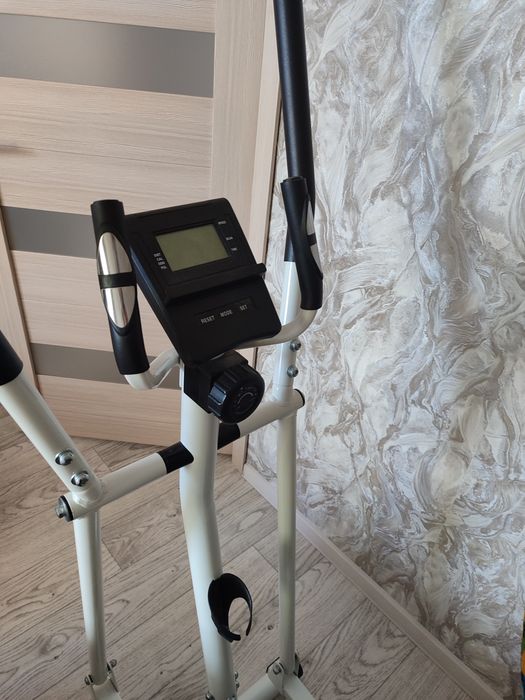 Продам Эллептический Велотренажер 2в1