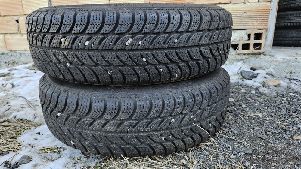 2бр гуми 165 70 14 сава