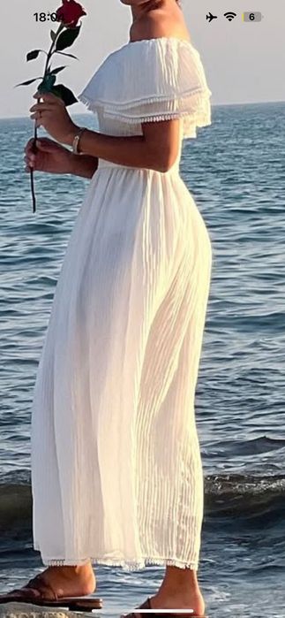 Легкое воздушное белое платье