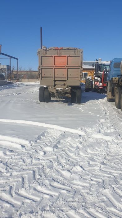 Продам прицеп низкий 13 года