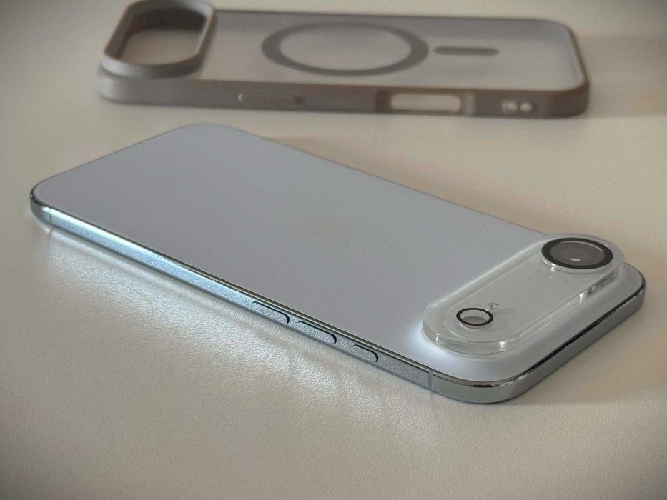 Бартер! Гаранция! Като НОВ! iPhone ( 17 ) Air Sky Blue (Небесно Синьо)