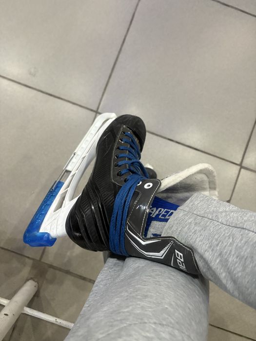 Коньки Бауер хлс