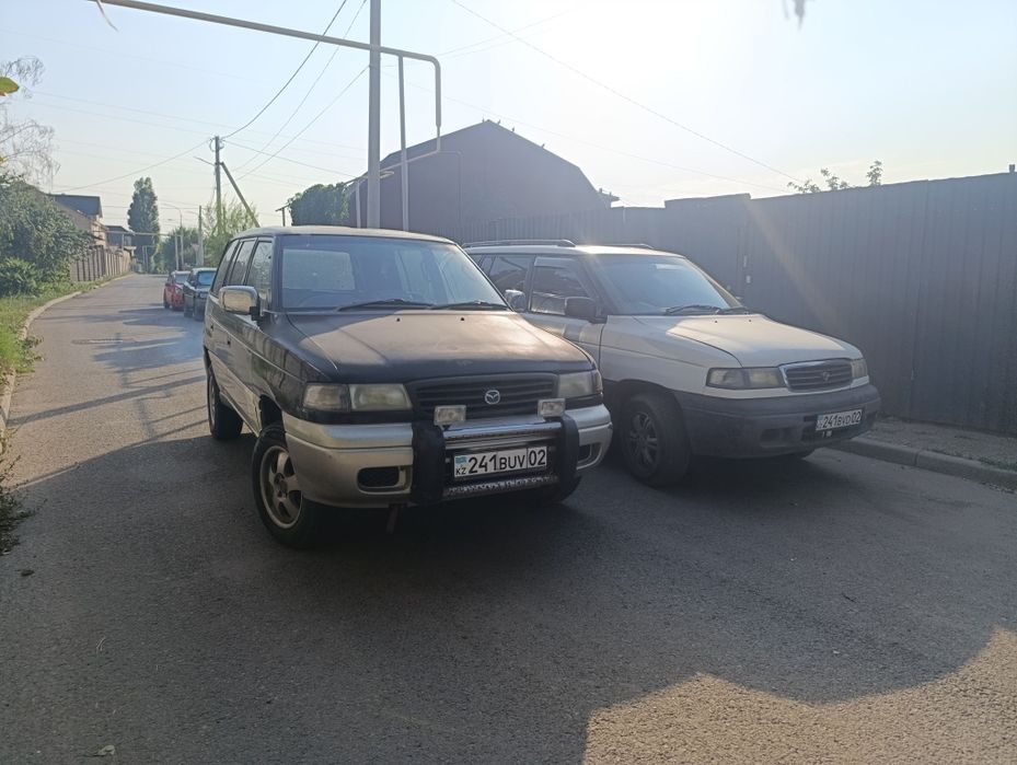 Продам Mazda mpv